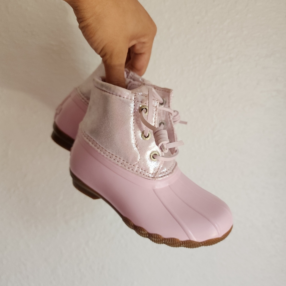 New Toddler Sperry pink duck boots size 9